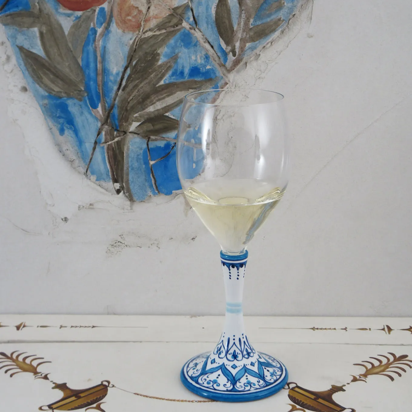 Set of 2 Medium Floral Wine Glasses #3