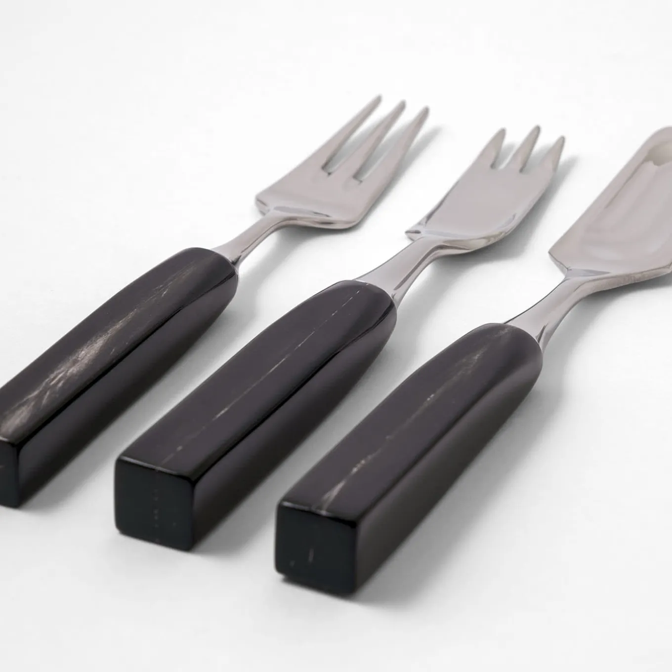 Set of 3 Metropolitan Dessert Cutlery