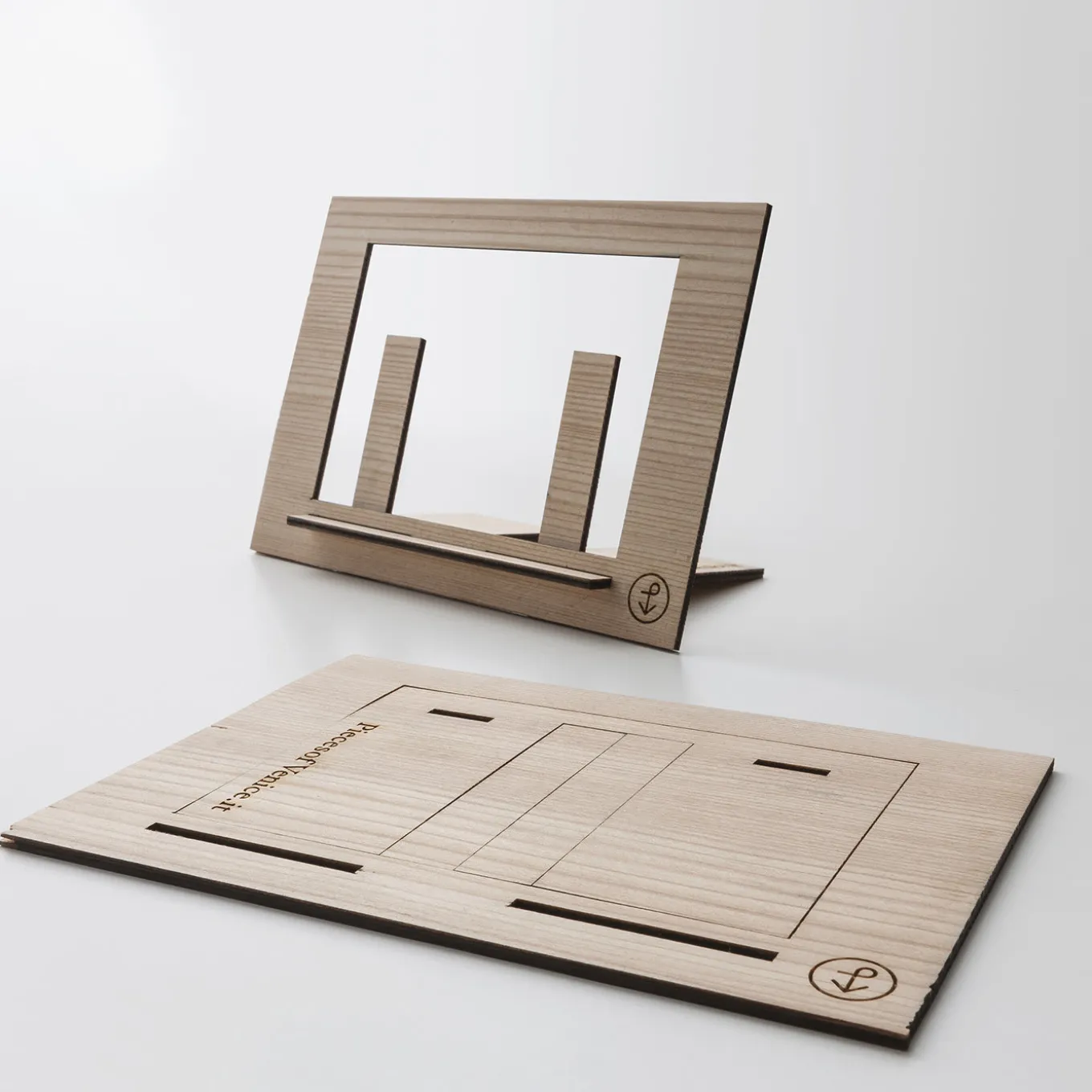 Set of 4 Sandro Gallo 136 Portrait Frames by Luciano Marson for POV