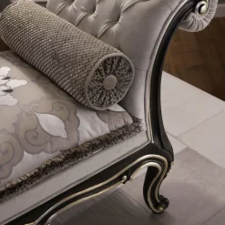 Silver Leaf Dormeuse