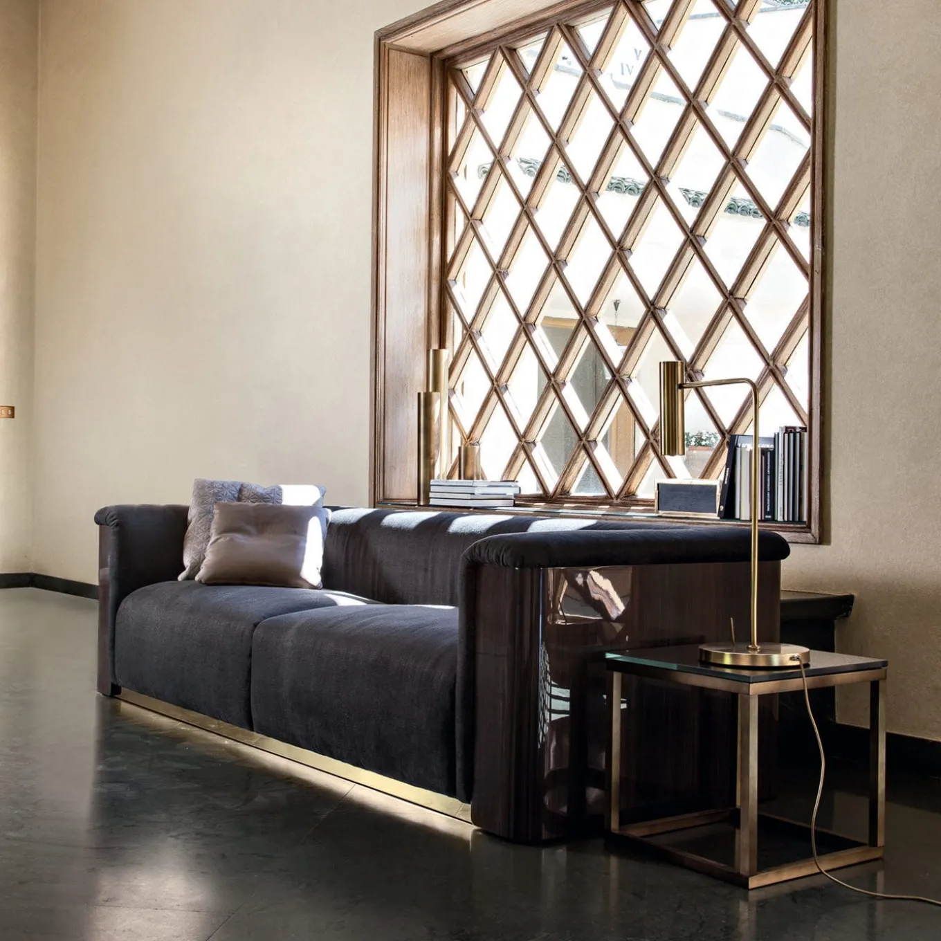 Skinny Table Lamp by Dainellistudio