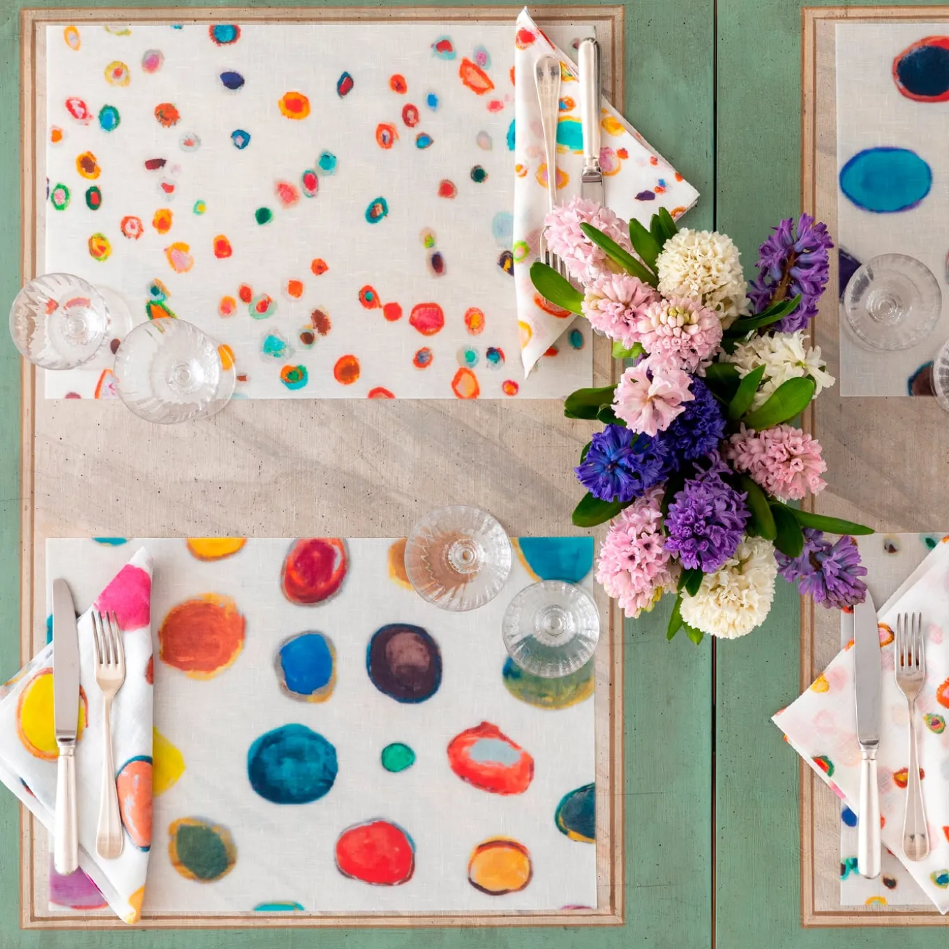 Skyscraper Coated Rectangular Placemats and napkins set for 2