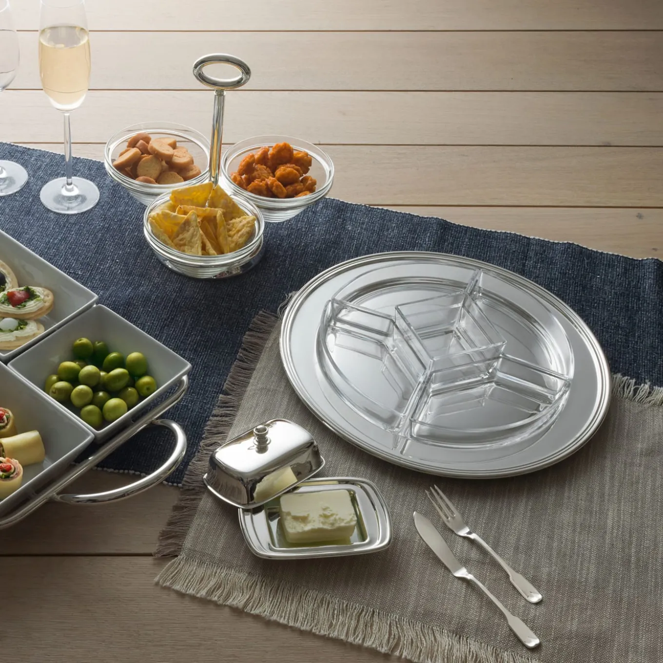 3-Slot Rotating Snack Holder