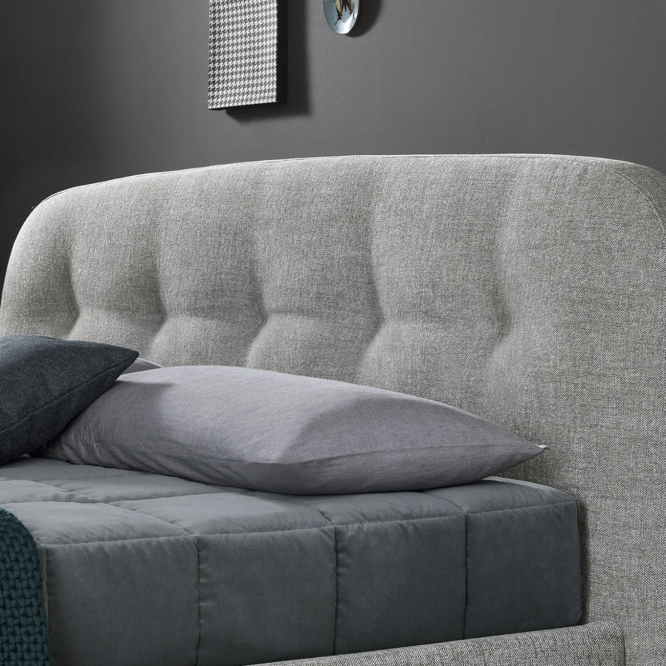 Sophie King-Size Gray Buttoned Headboard Bed