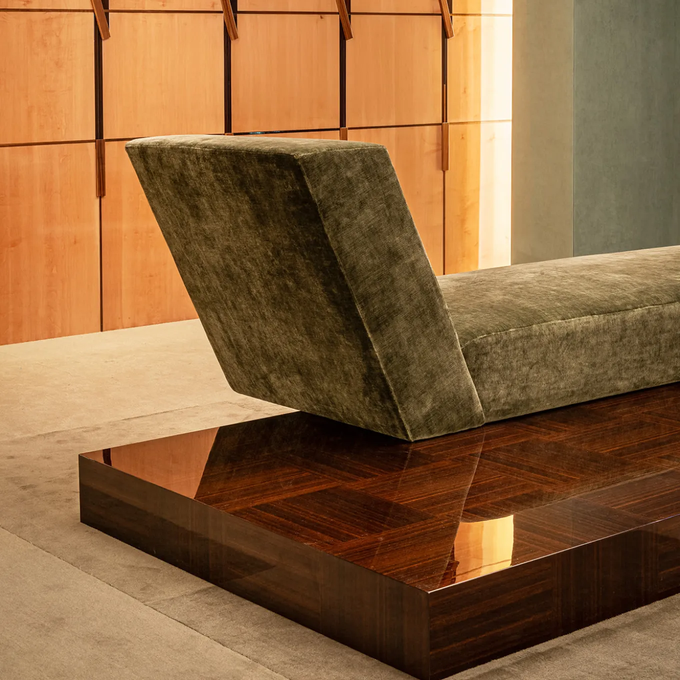 Sovrana Green Chaise Longue by Storagemilano