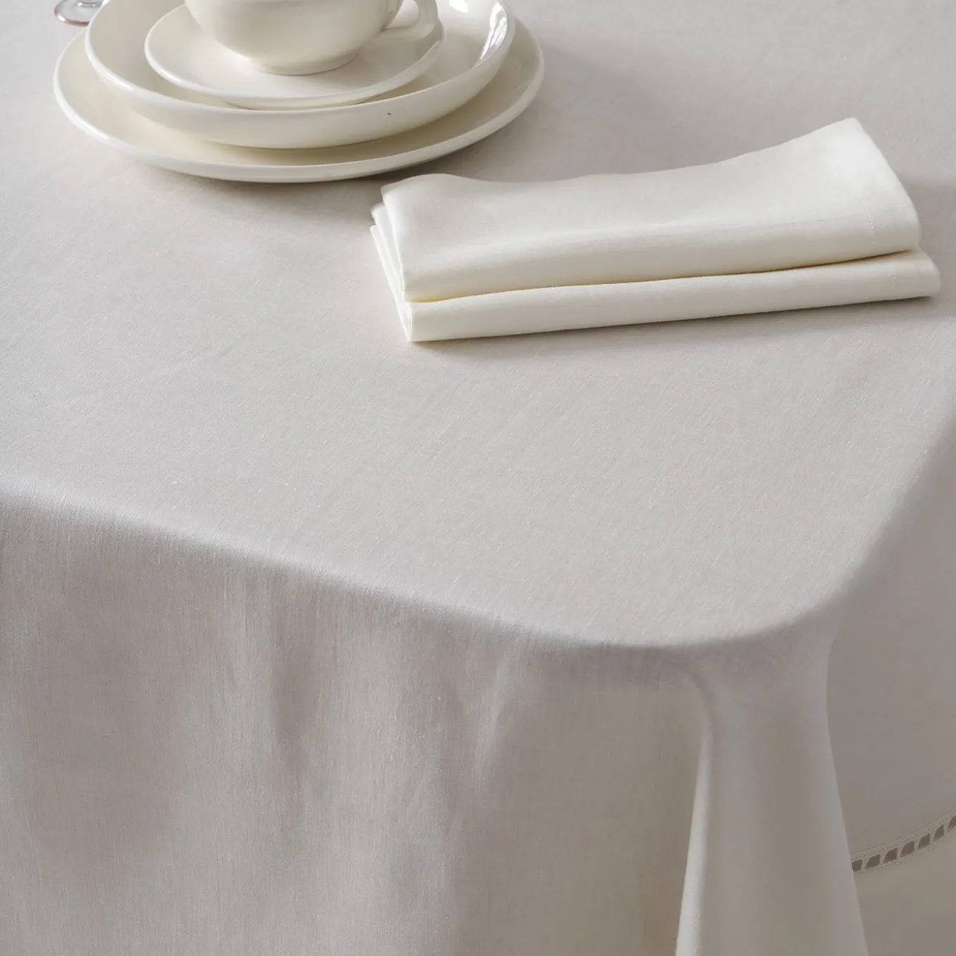 Table Linens Ivory Linen Satin Entre Deux Tablecloth