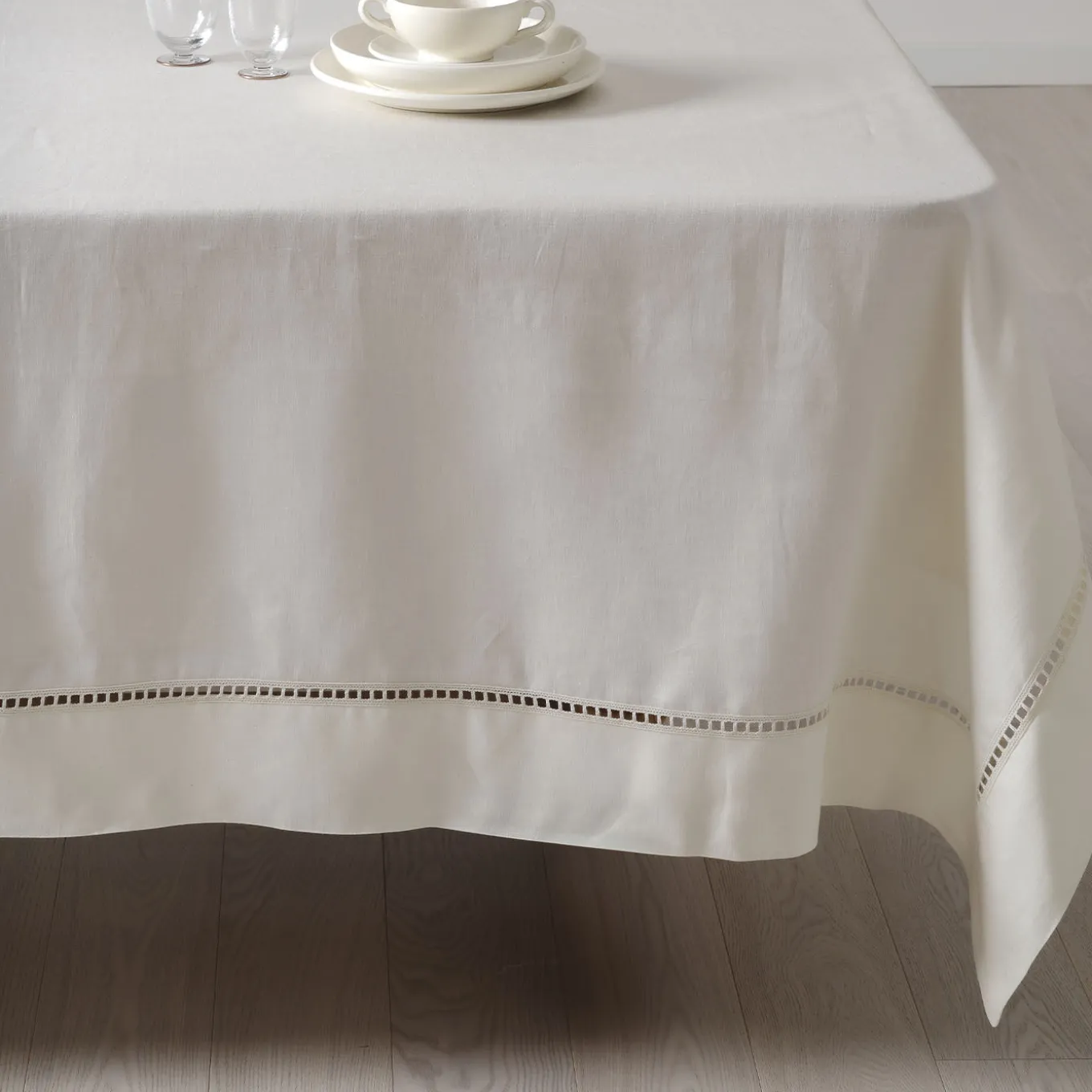 Table Linens Ivory Linen Satin Entre Deux Tablecloth