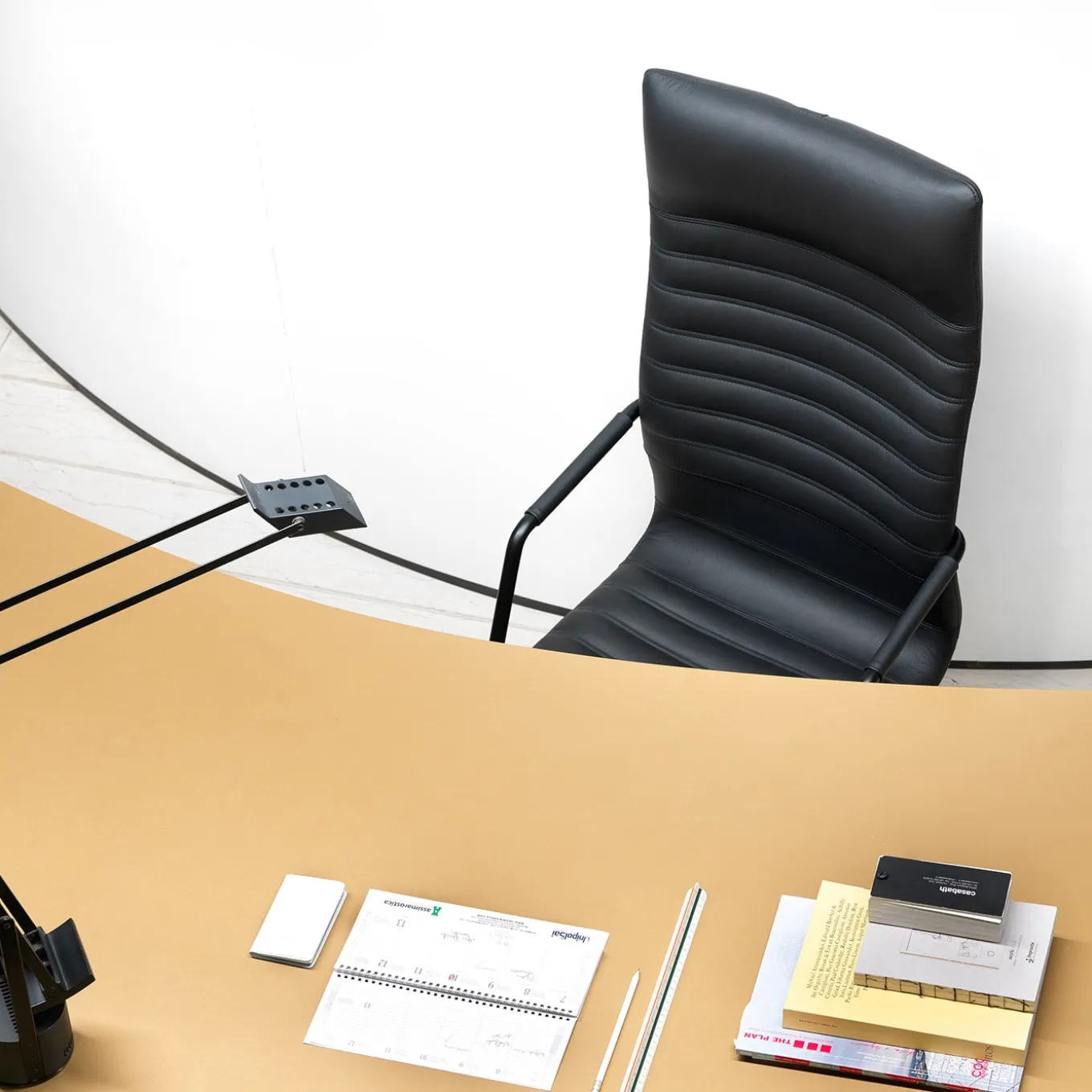 Tempo A Black Armchair