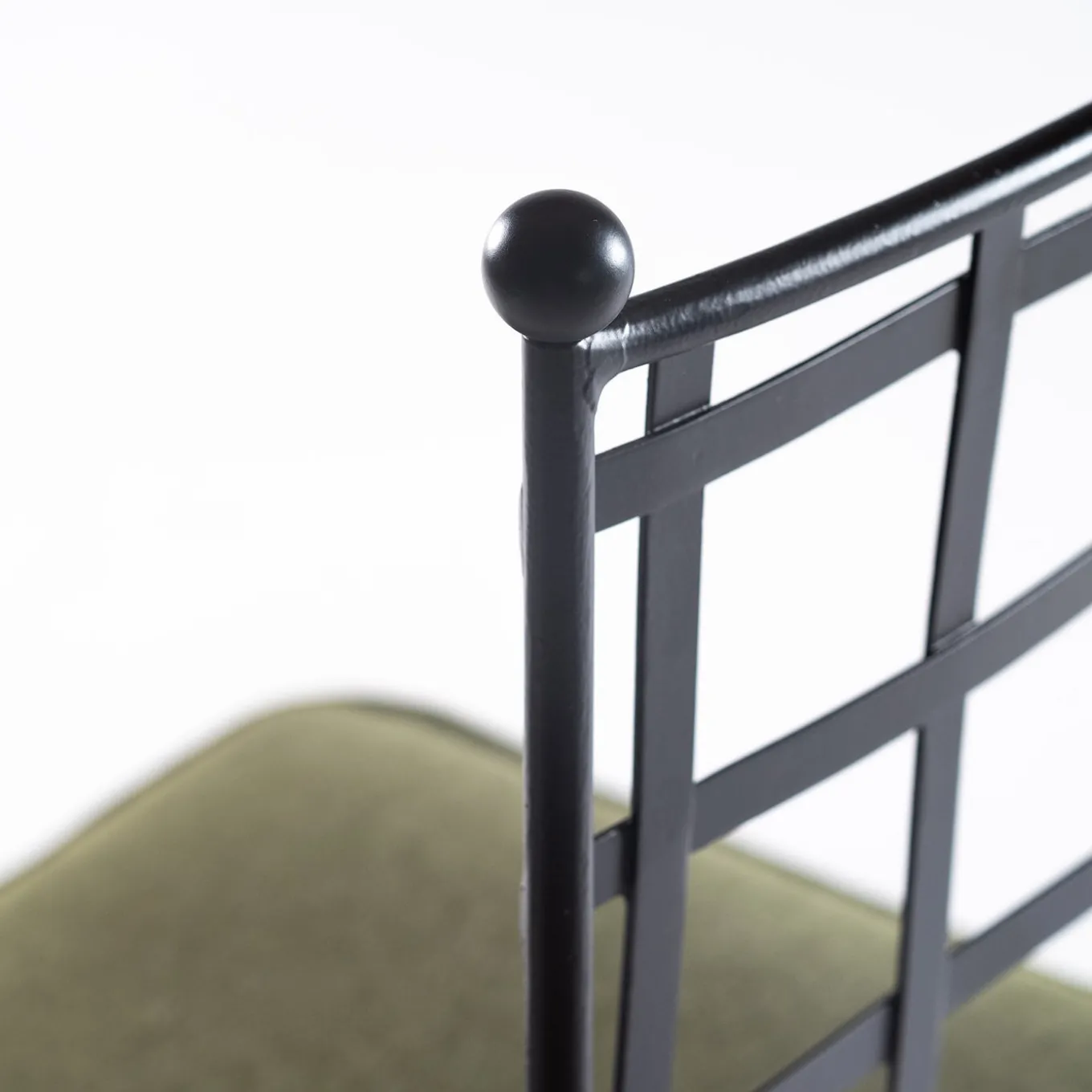 The Classic Green Garden Chair