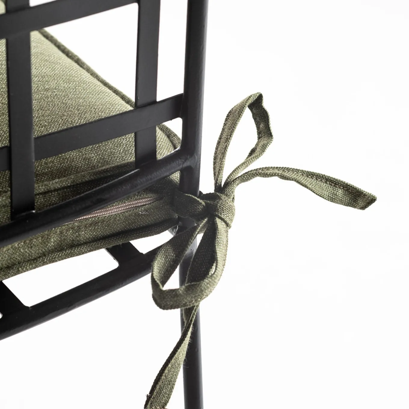 The Classic Green Garden Chair