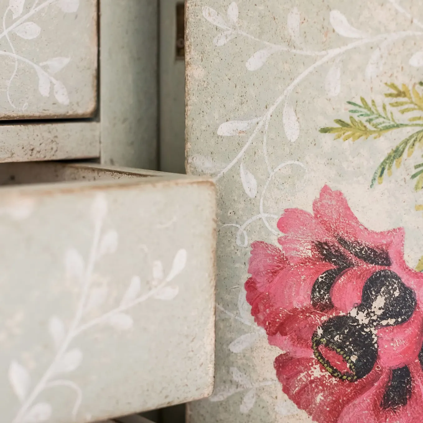 Tiepolo Nightstand with Internal Drawers