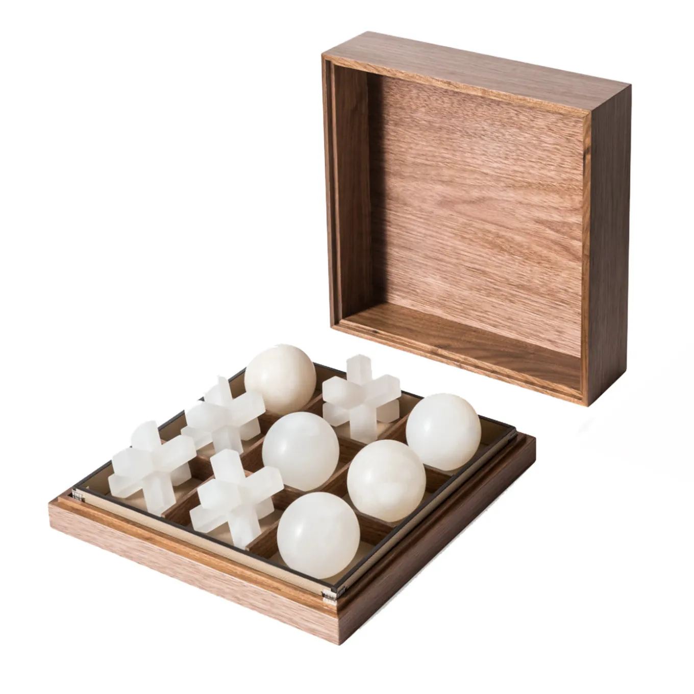 Tris Box with Alabaster Pieces