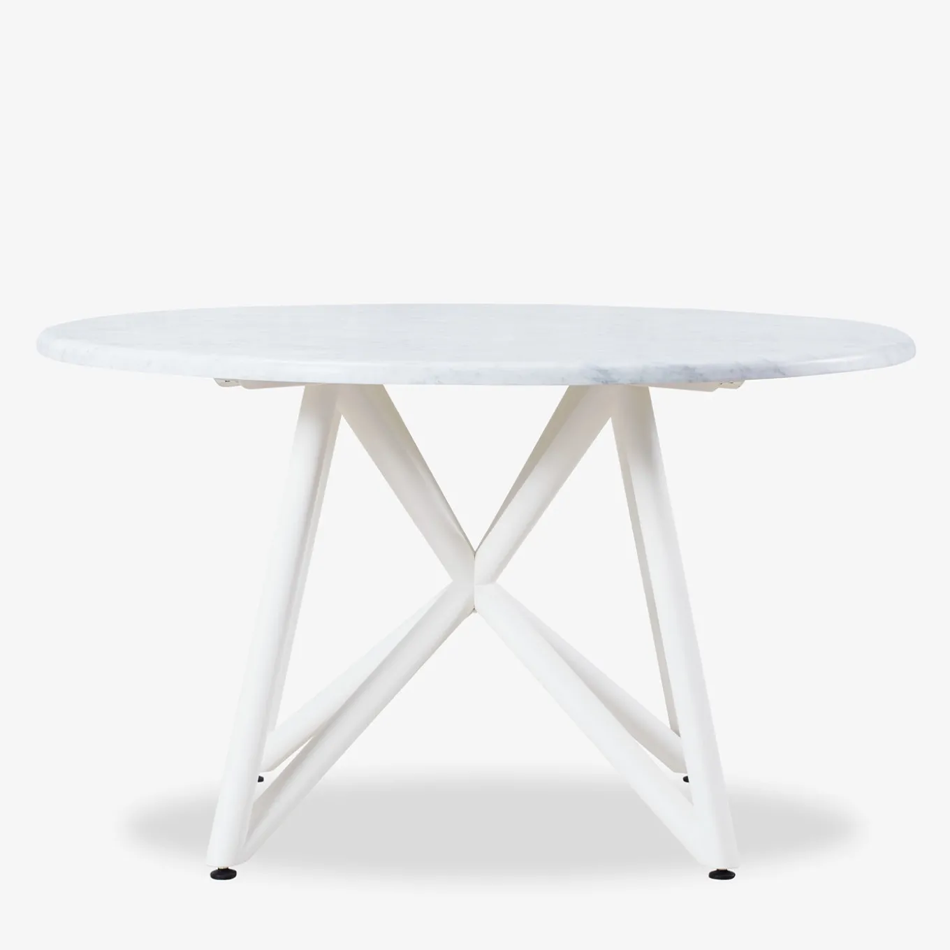 Uni 130 white marble outdoor dining table