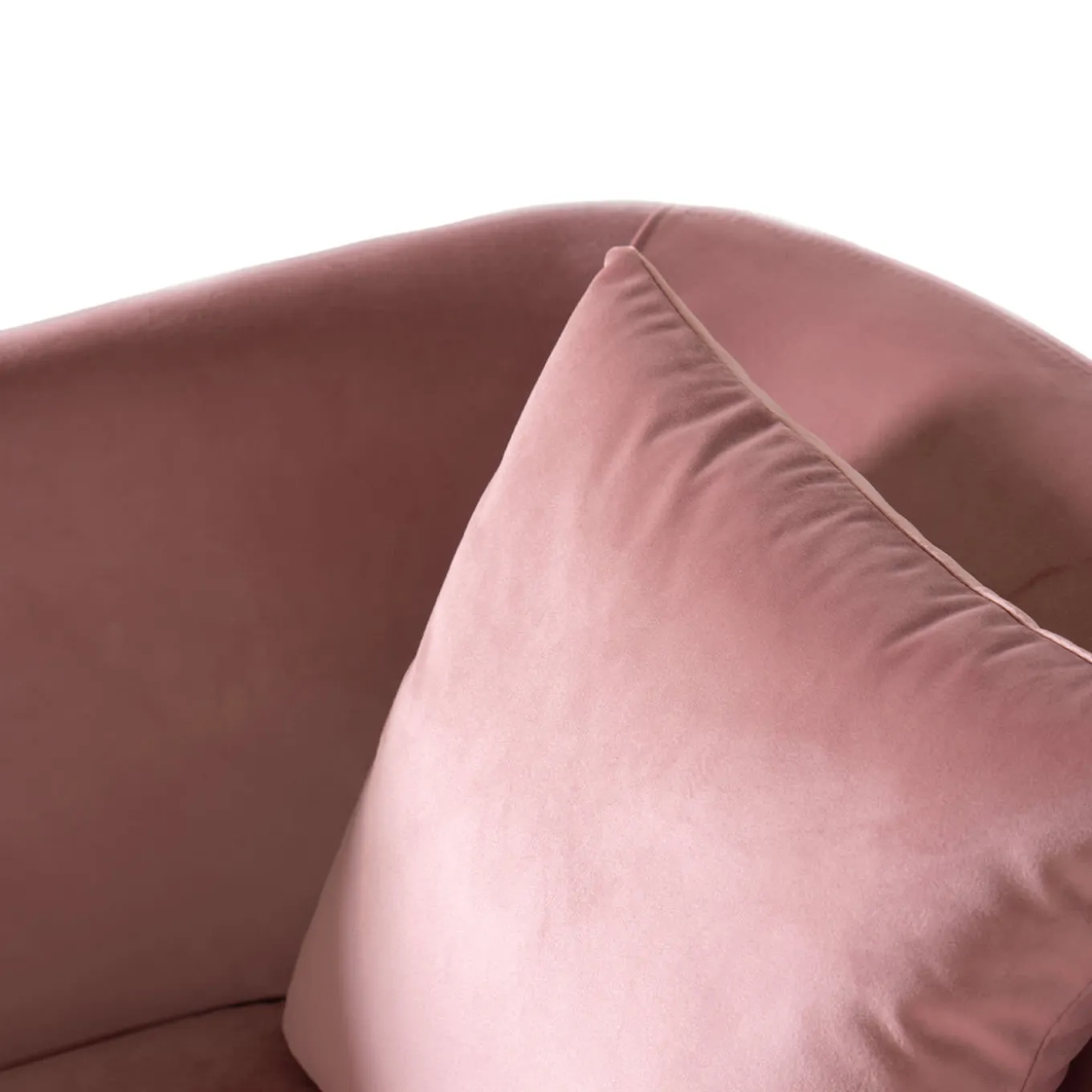 Universal pink velvet armchair
