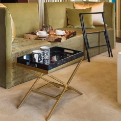 Vaniteux Veridique Marble Tray Table by SONJA VIZZINI