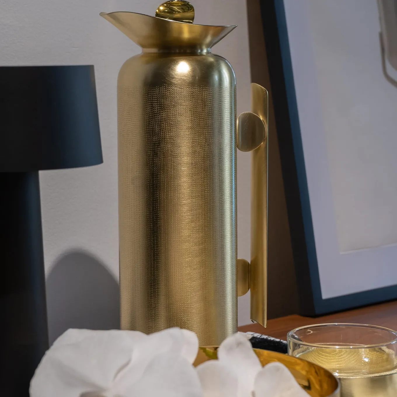 Velvet 1 Thermal pitcher with screw cap