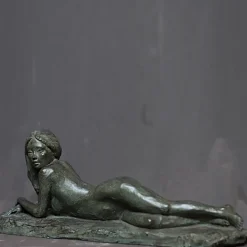 Venere Sdraiata Sculpture
