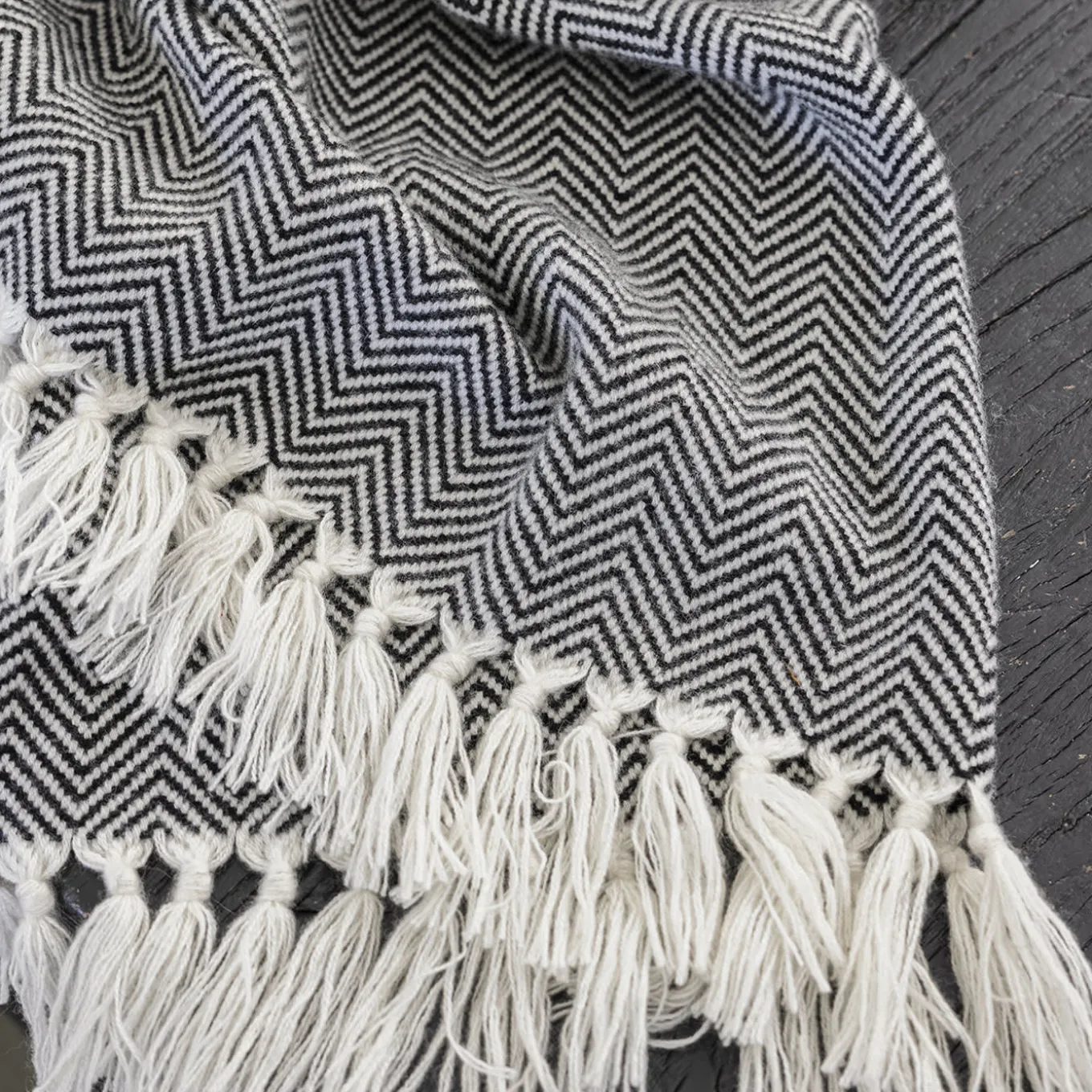 Vigo Herringbone Black-And-White Small Blanket