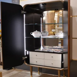 Walnut/Reed 19 Cabinet